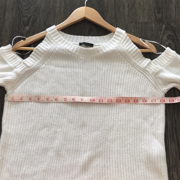 Dynamite white cold shoulder knit sweater L - Picture 10 of 11
